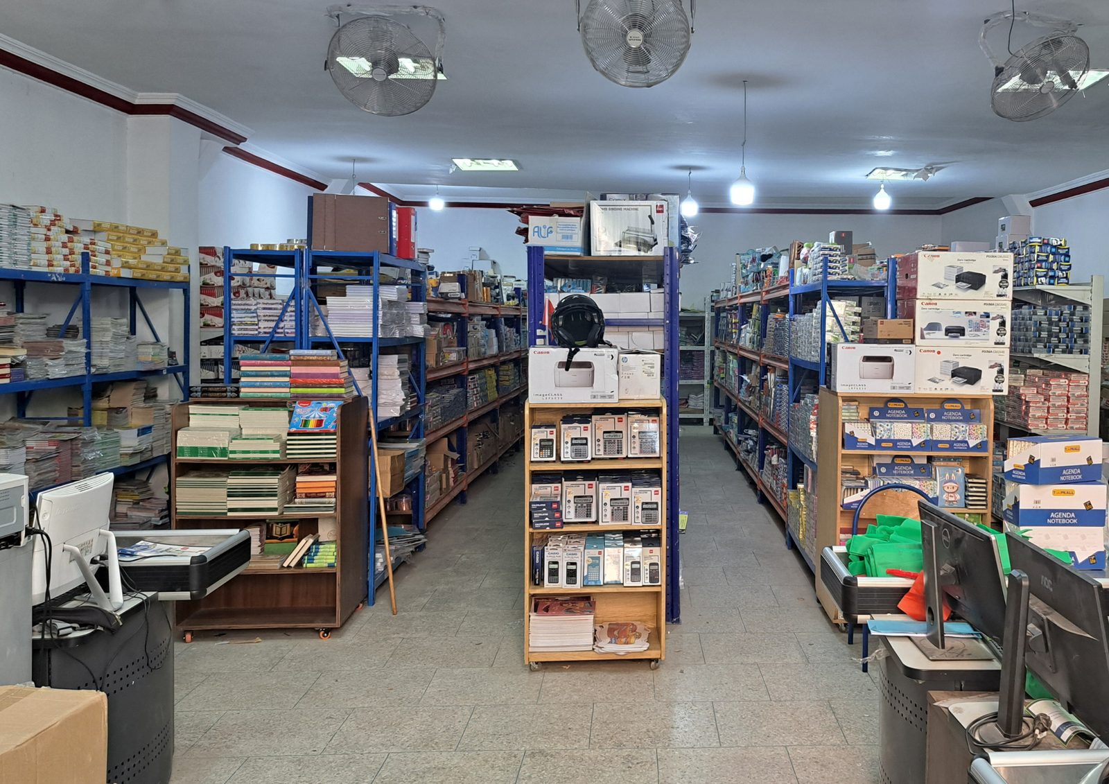 Entrepôt de fournitures IQRAE